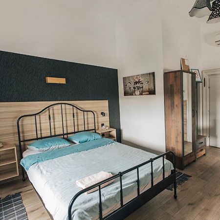 Palmers Apartments And Rooms 萨格勒布 外观 照片