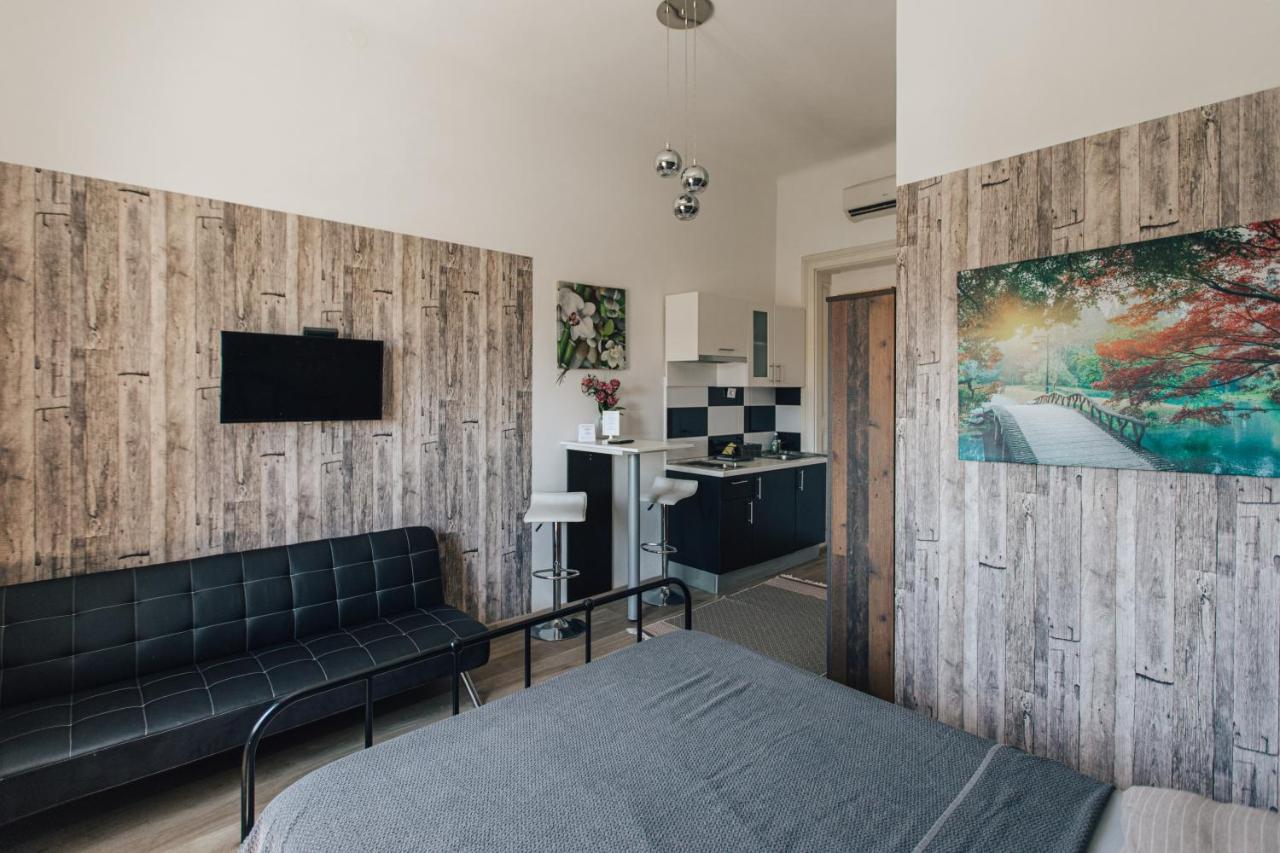 Palmers Apartments And Rooms 萨格勒布 外观 照片