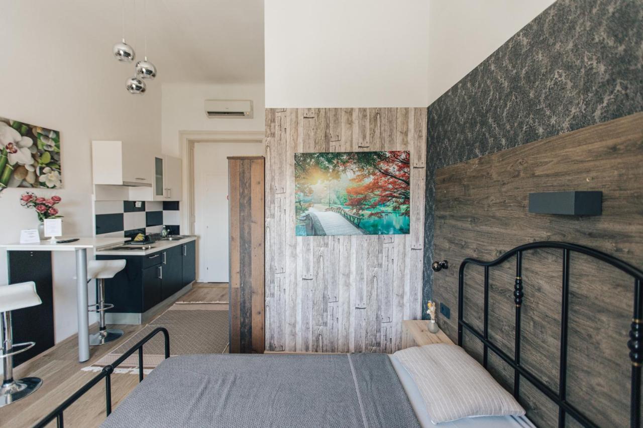Palmers Apartments And Rooms 萨格勒布 外观 照片